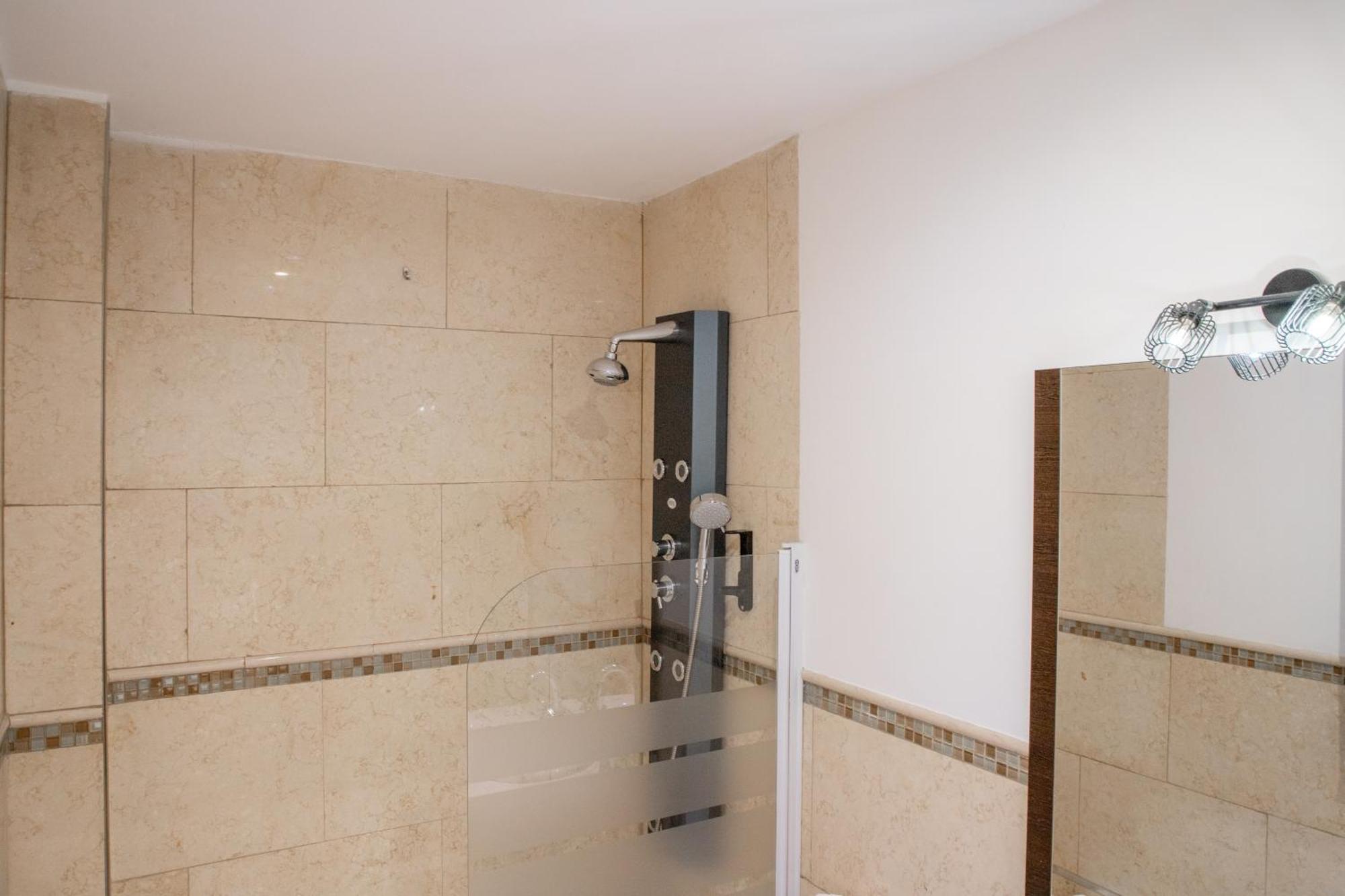 Gran Via - Donde Comienza Tu Mejor Experiencia Apartman Madrid Kültér fotó